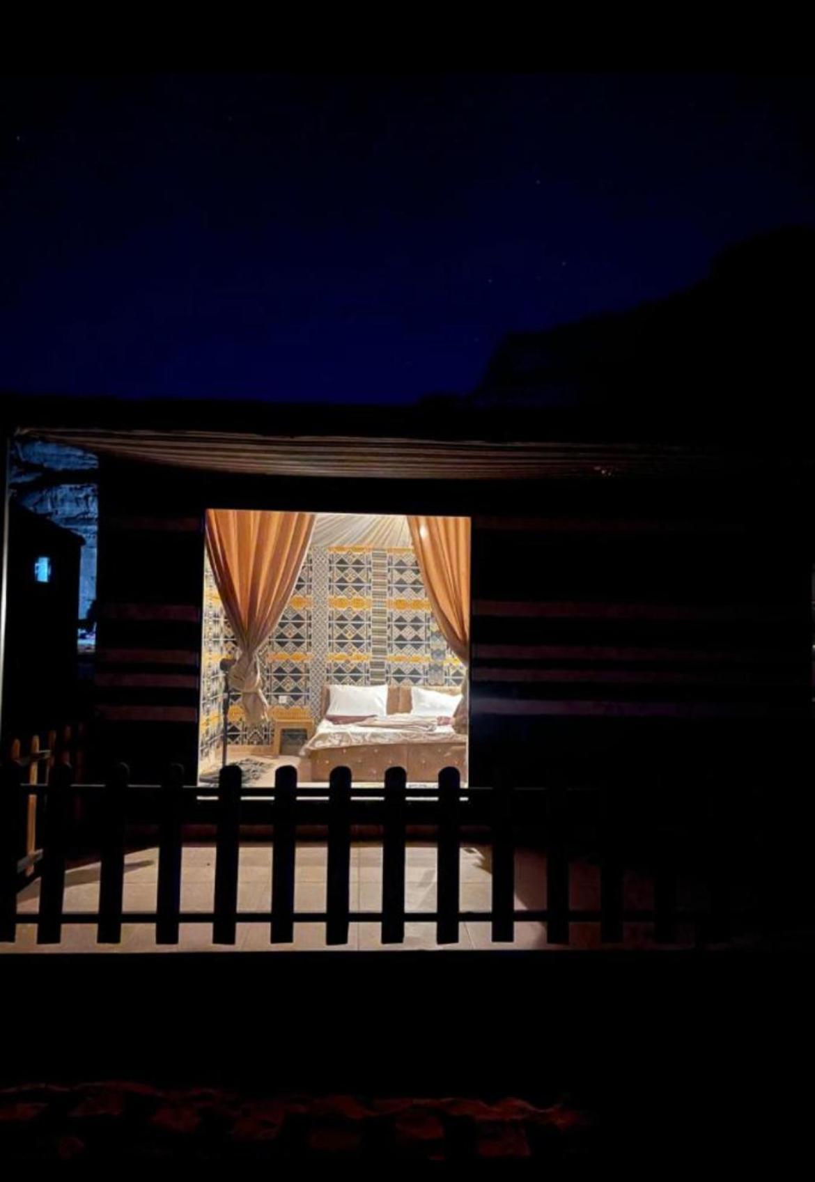 Hotel Wadi Rum Starlight Camp Exterior foto